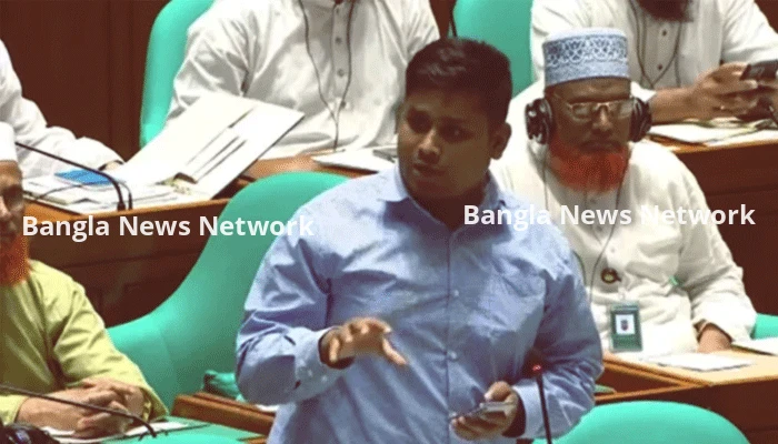 ৪৮ ঘণ্টায় আমার বিরুদ্ধে ১০৯ সংবাদ: সংসদে হাসনাত