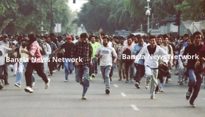 আটক ৩ হাজার বিক্ষোভকারী মুক্ত, পুলিশ হেফাজতে অভিজিৎ ও ধ্রুব রাঠীসহ চারজন