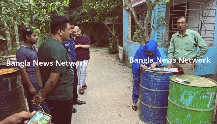 ব্যবসায়ীর বাড়ি থেকে ৫ হাজার লিটার জ্বালানি তেল জব্দ