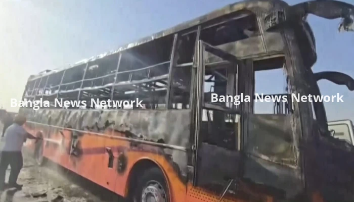 ভারতে চলন্ত বাসে অগ্নিকাণ্ডে নিহত ২০, গুরুতর দগ্ধ ১৫