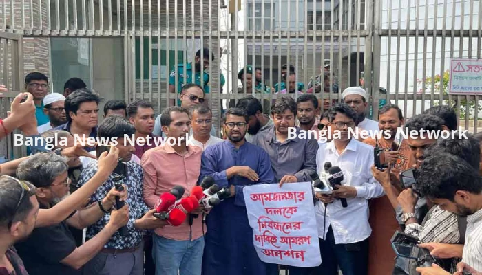 ‘আমজনতার দল’কে অবশ্যই নিবন্ধন দিতে হবে : রাশেদ খান