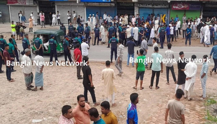 আওয়ামী লীগের আনন্দ মিছিলে দু’পক্ষের সংঘর্ষ, পুলিশসহ আহত ১৮