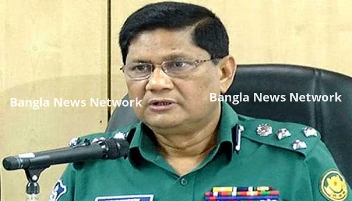 দেশ ছেড়েছেন সাবেক ডিএমপি কমিশনার আছাদুজ্জামান মিয়া!