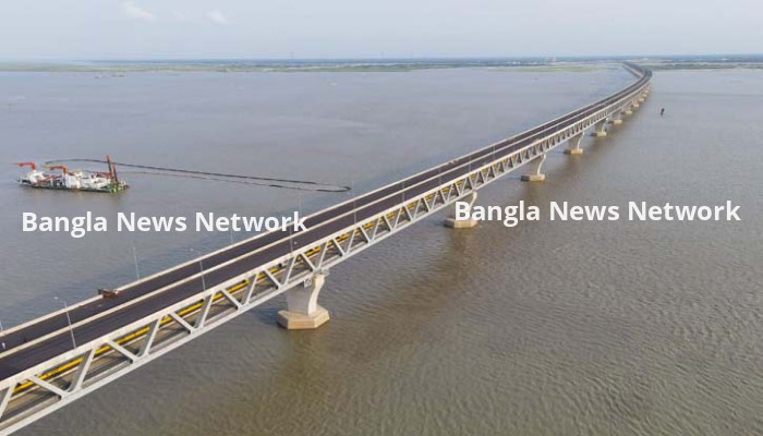 এক বছরে পদ্মা সেতু থেকে টোল আদায় প্রায় ৮০০ কোটি টাকা