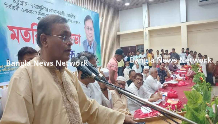 জনগণ মানুষ পোড়ানোর অপরাজনীতিদের সুযোগ দেবে না: তথ্যমন্ত্রী