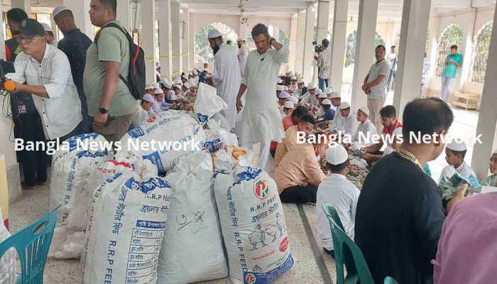 পাগলা মসজিদের ২৩ বস্তা টাকা গণনা শুরু