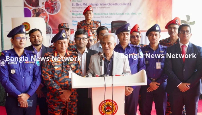 বাংলাদেশের সার্বভৌমত্ব কোনো ধরনের হুমকির মধ্যে নেই : স্বরাষ্ট্র উপদেষ্টা