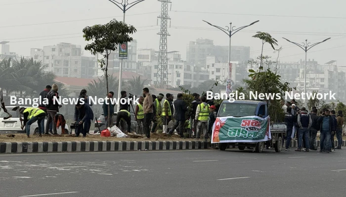 জুলাই ৩৬ এক্সপ্রেসওয়েতে গাছ লাগাল বিএনপি