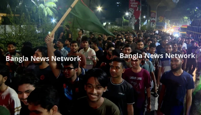 শিক্ষা উপদেষ্টা ও জনপ্রশাসন সচিবের আশ্বাসে ক্যাম্পাসে ফিরলেন বুয়েট শিক্ষার্থীরা