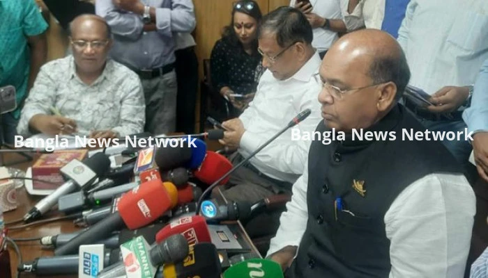 সব মন্ত্রণালয়ের কর্মকর্তা-কর্মচারীদের ছুটি বাতিল