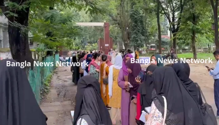 ডাকসুর ভোটগ্রহণ চলছে