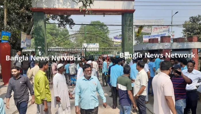 জামালপুরে আইনজীবীদের সঙ্গে বৈষম্যবিরোধীদের সংঘর্ষ, আহত ১১