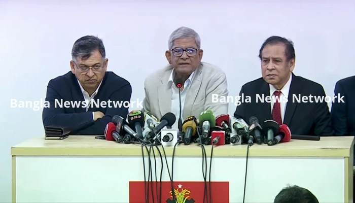 খালেদা জিয়াকে সুস্থ করতে চিকিৎসকরা আপ্রাণ চেষ্টা করে যাচ্ছেন: মির্জা ফখরুল
