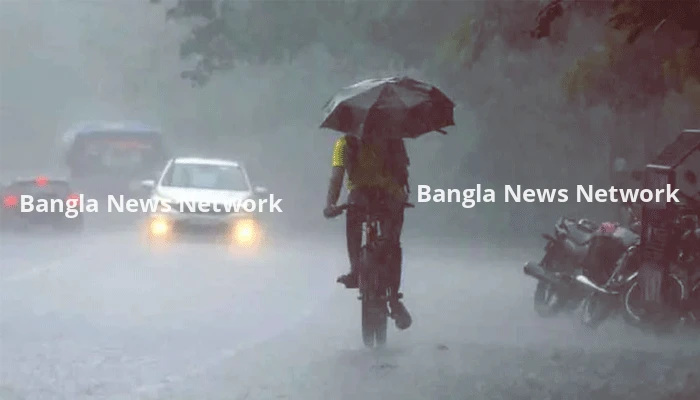 আগামী ২৪ ঘণ্টায় দেশের চার অঞ্চলে ‘অতি ভারী’ বৃষ্টির পূর্বাভাস, চট্টগ্রামে ভূমিধসের শঙ্কা