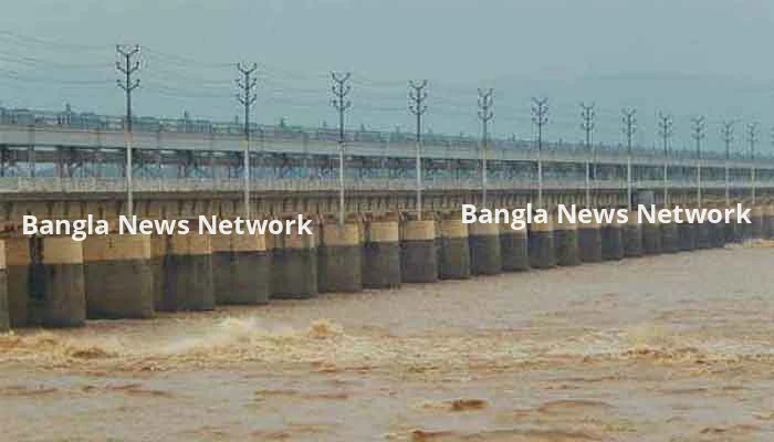 ফারাক্কার ১০৯টি গেট খুলে দিয়ে যা বলছে দুই দেশ