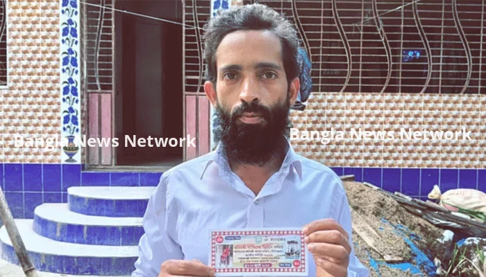 ২০ টাকার টিকিটে ৩০ লাখ টাকা পাচ্ছেন কৃষক হানিফ মিয়া