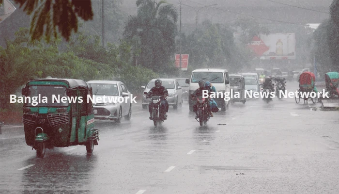 অবশেষে ঢাকায় বৃষ্টির আভাস, কমতে পারে তাপদাহ