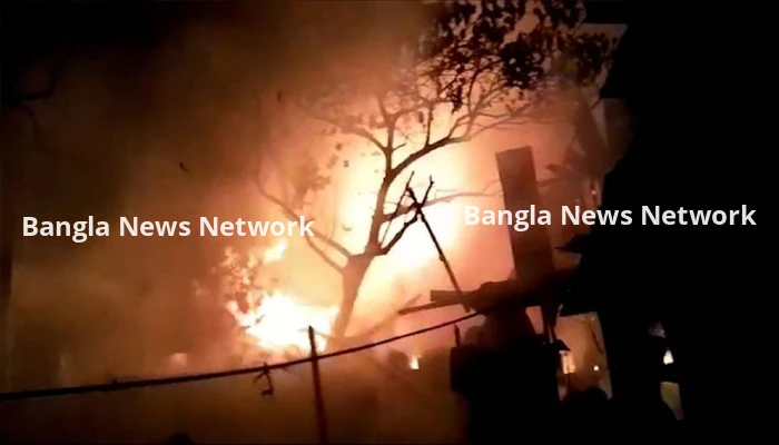 বনানীর বস্তিতে লাগা আগুন নিয়ন্ত্রণে