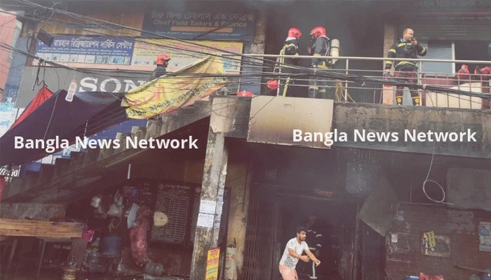 বিজয় সরণির কলমিলতা বাজারের আগুন নিয়ন্ত্রণে