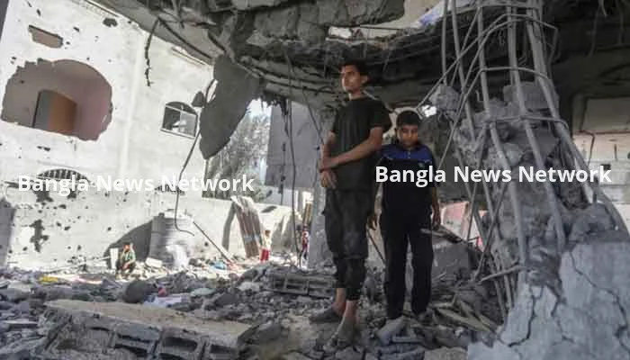 গাজায় যুদ্ধবিরতির সর্বসাম্প্রতিক প্রস্তাব ‘ইতিবাচক মনোভাব’ নিয়ে বিবেচনা করছে হামাস