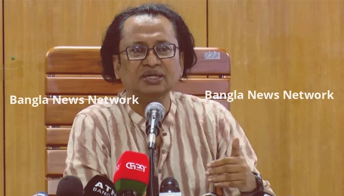 কালেমাসহ সাদা পতাকা টানানোর বিষয়টি সরকারের নজরে এসেছে: তথ্য উপদেষ্টা