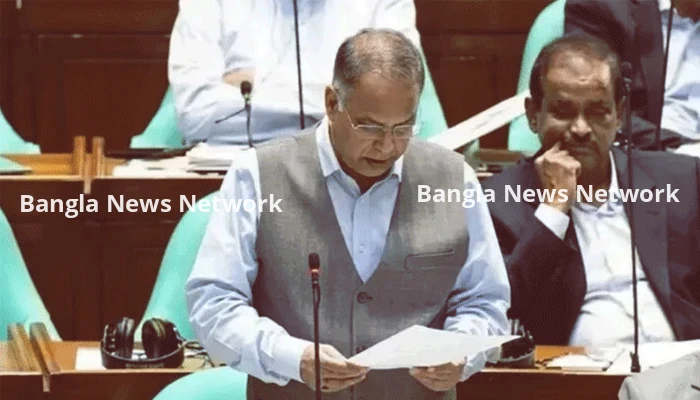 প্রয়োজনে আগামী মাসে সরকার জ্বালানি তেলের দাম বাড়ানোর চিন্তা করবে