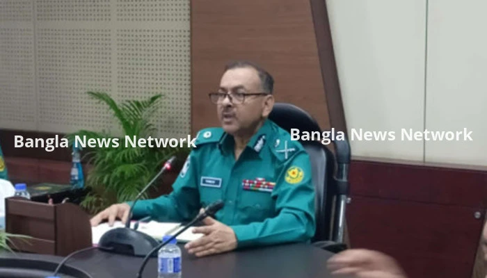 মামলা নিতে না চাইলে ওসিদের এক মিনিটে বরখাস্ত করা হবে: ডিএমপি কমিশনার