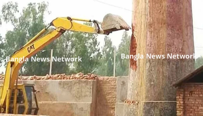 সিরাজগঞ্জে গুড়িয়ে দেওয়া হলো অবৈধ ইটভাটা, জরিমানা ৮ লাখ