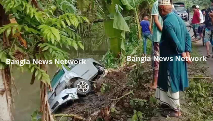 পিরোজপুরে প্রাইভেটকার খালে পড়ে শিশুসহ নিহত ৮
