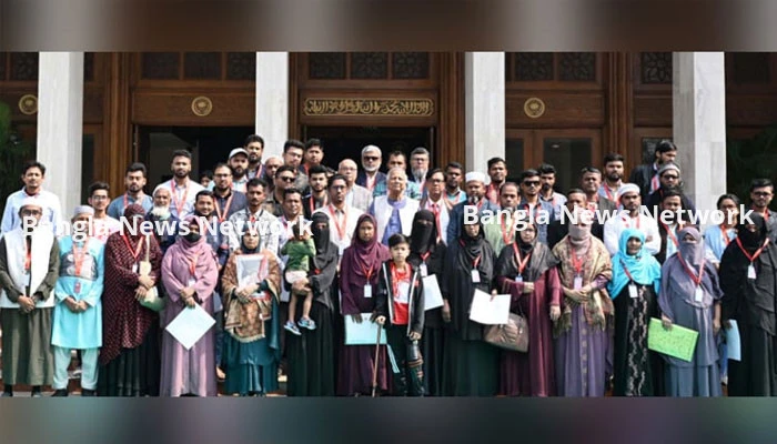 দেশে যেন কোনো সহিংসতা ও হানাহানি না হয় সেদিকে সজাগ দৃষ্টি রাখতে হবে: প্রধান উপদেষ্টা