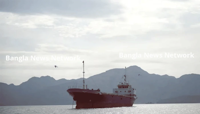 হরমুজ প্রণালি নিয়ে ইরানের নতুন প্রস্তাব, হবে জাহাজ চলাচলের সুযোগ