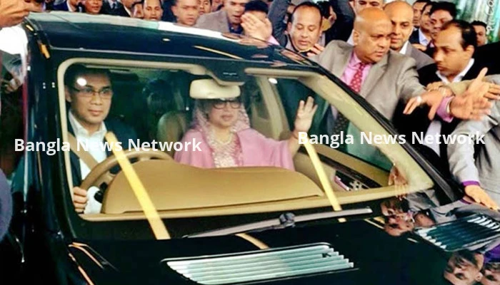 তারেক রহমানকে নিয়ে দেশে ফিরবেন খালেদা জিয়া: ফারুক