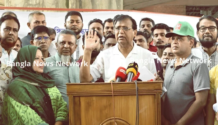 সড়ক-ফুটপাতে হকার বসলেই মামলা, মামলা ও মালামাল জব্দ: ডিএসসিসি প্রশাসকের