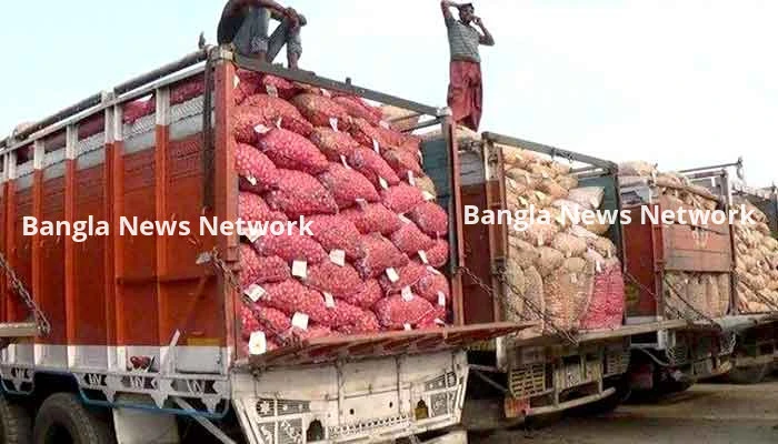 নিষেধাজ্ঞা দেওয়ার আগেই ৫২ হাজার মেট্রিক টন পেঁয়াজের এলসি খোলা হয়েছে