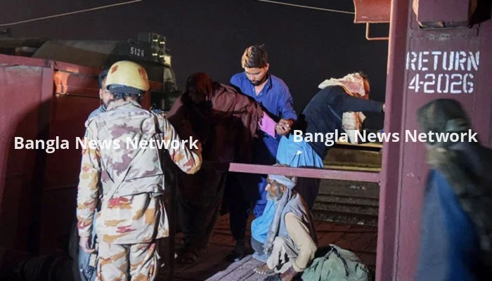 পাকিস্তানে ট্রেনে জিম্মি দেড় শতাধিক যাত্রী উদ্ধার, নিহত ২৭ সন্ত্রাসী