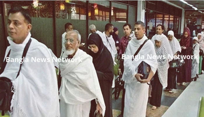 সৌদি পৌঁছেছেন ৩২ হাজারের বেশি বাংলাদেশি হজযাত্রী