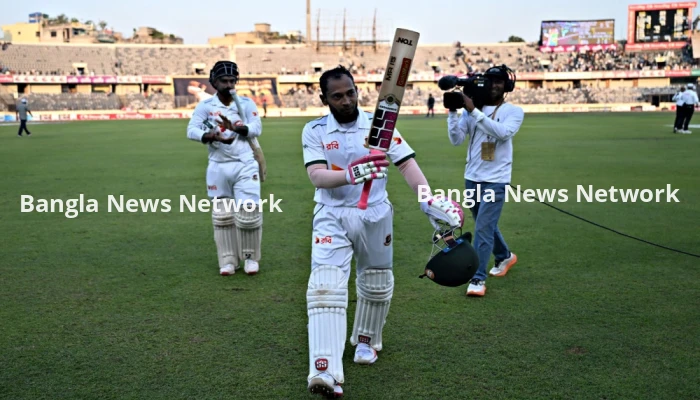সেঞ্চুরিতে শততম টেস্ট রাঙালেন মুশফিক