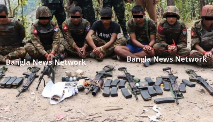 সীমান্তরক্ষীদের ফি‌রিয়ে নিতে আসছে মিয়ানমারের জাহাজ