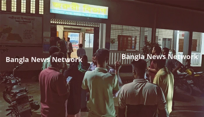 নওগাঁয় প্রাইভেটকার নিয়ন্ত্রণ হারিয়ে ব্রিজে ধাক্কা, নিহত ২