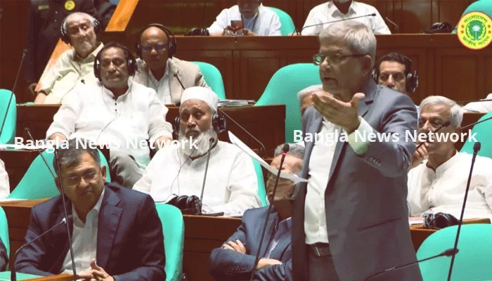 ৭১ এর ভূমিকার জন্য একবারও ক্ষমা চাইলেন না : জামায়াতকে মির্জা ফখরুল