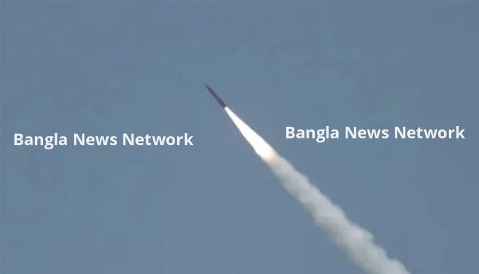 দেশীয় প্রযুক্তিতে তৈরি ক্ষেপণাস্ত্রের সফল পরীক্ষা চালাল পাকিস্তান