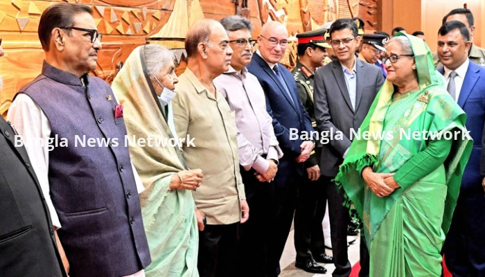 মোদির শপথ অনুষ্ঠানে যোগ দিতে নয়াদিল্লি পৌঁছেছেন প্রধানমন্ত্রী