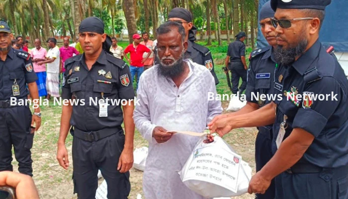 সুন্দরবনের আত্মসমর্পণকারী দস্যুরা পেল র‍্যাবের ঈদ উপহার