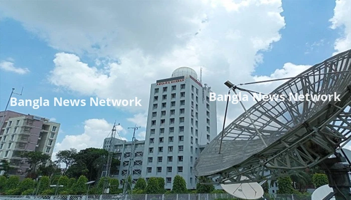 দুপুরের মধ্যে বজ্রসহ বৃষ্টির শঙ্কা ঢাকাসহ ১৫ জেলায়