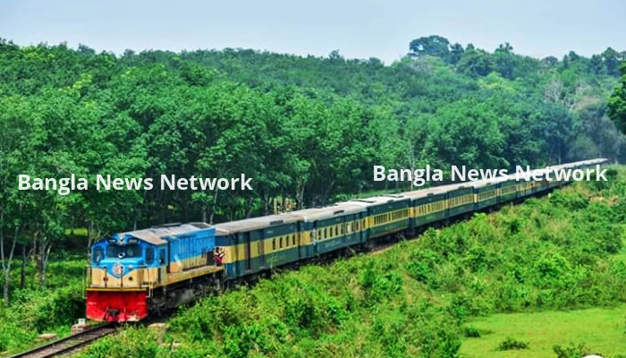 সিলেট থেকে চট্টগ্রামগামী ট্রেনে তরুণীকে ধর্ষণ, গ্রেপ্তার ৩