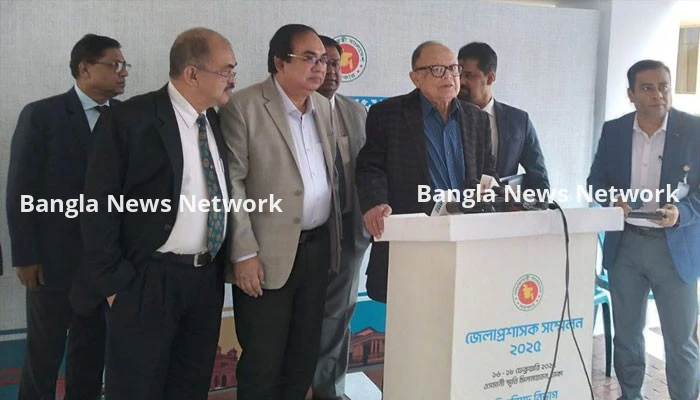 ৩০ টাকা কেজি দরে চাল পাবে ৫০ লাখ পরিবার: খাদ্য উপদেষ্টা