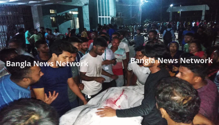 মর্গে মরদেহের সারি, স্বজনদের আহাজারি