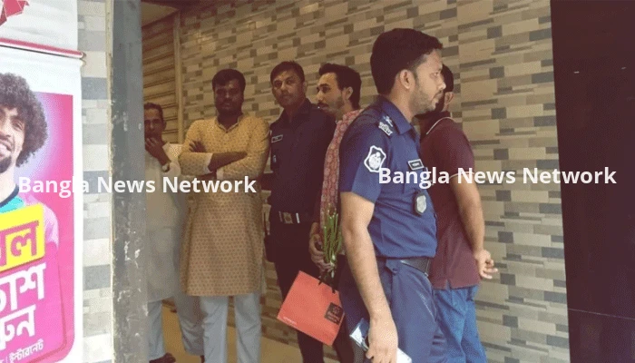 নারায়ণগঞ্জে রেস্টুরেন্টে ‘গোপন বৈঠক’: যুবলীগ-ছাত্রলীগের ৩ নেতাকর্মী আটক