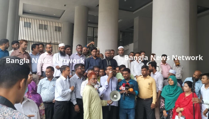 মঙ্গলবারও বিক্ষোভ কর্মসূচি পালন করবেন সচিবালয়ের কর্মচারীরা