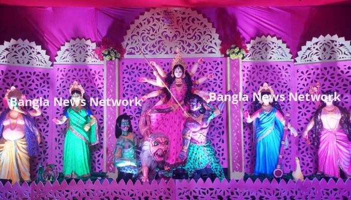 রাজস্থলীতে ষষ্ঠী পূজার মধ্যদিয়ে পূজা মন্ডবে শারদীয় দুর্গাপূজা শুরু